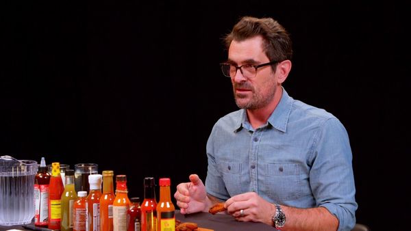 Hot Ones - Ty Burrell Fears Sudden Death While Eating Spicy Wings