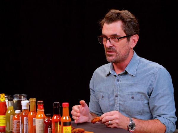Hot Ones - Ty Burrell Fears Sudden Death While Eating Spicy Wings