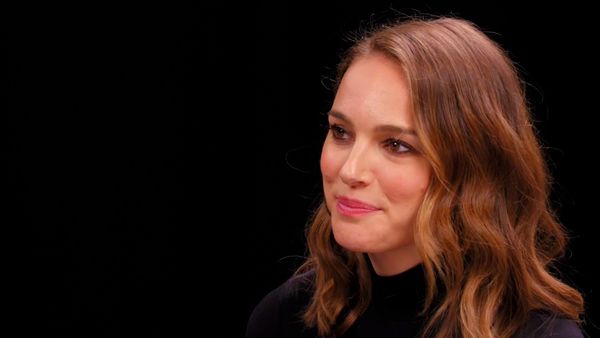 Hot Ones - Natalie Portman Pirouettes in Pain While Eating Spicy Wings