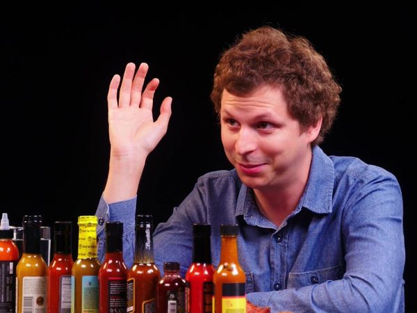 Hot Ones - Michael Cera Experiences Mouth Pains While Eating Spicy Wings