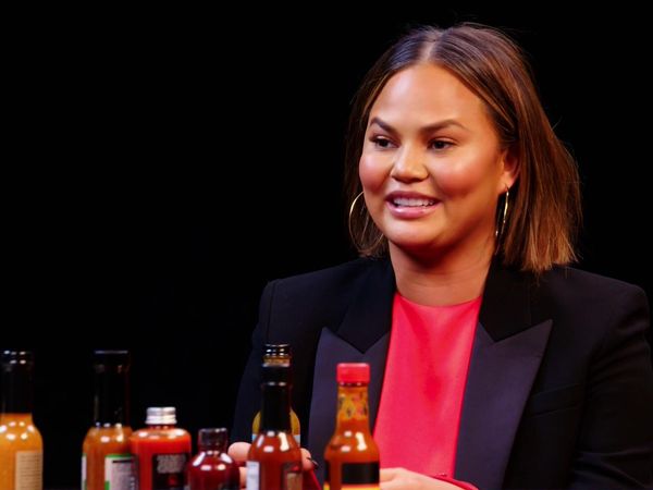 Hot Ones - Chrissy Teigen Gets Drunk on Spicy Wings