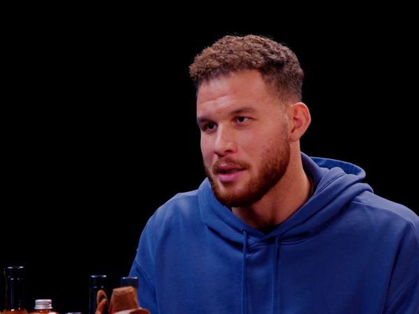Hot Ones - Blake Griffin Gets Full-Court Pressed By Spicy Wings