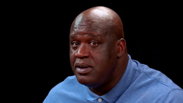 Hot Ones - Shaq Tries to Not Make a Face While Eating Spicy Wings