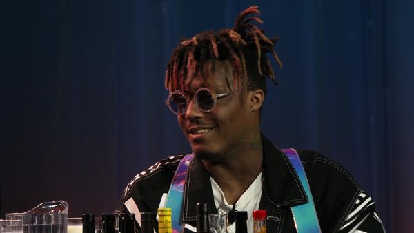 Hot Ones - Juice WRLD Eats Spicy Wings LIVE