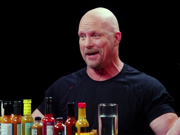 Hot Ones - Stone Cold Steve Austin Puts the Stunner on Spicy Wings