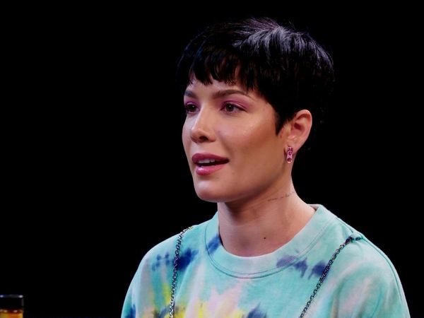 Hot Ones - Halsey Experiences the Jersey Devil While Eating Spicy Wings
