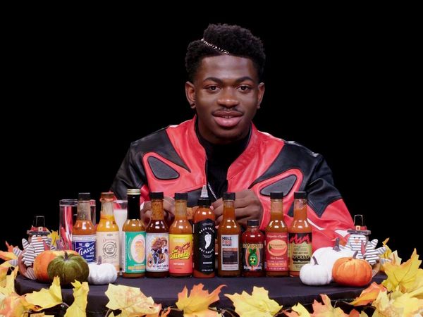 Hot Ones - Lil Nas X Celebrates Thanksgiving With the Biggest Last Dab Ever