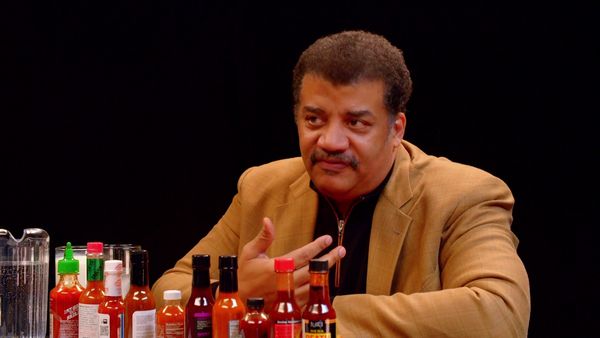 Hot Ones - Neil deGrasse Tyson Explains the Universe While Eating Spicy Wings