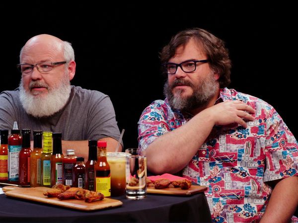 Hot Ones - Tenacious D Gets Rocked By Spicy Wings