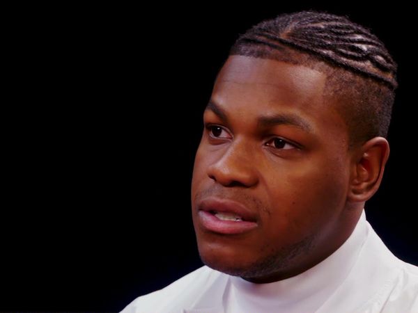 Hot Ones - John Boyega Summons the Force While Eating Spicy Wings