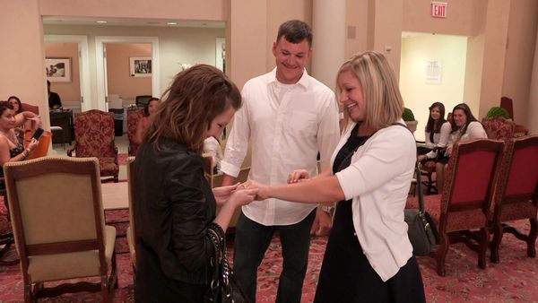 Say Yes to the Dress - Surprise, Surprise!