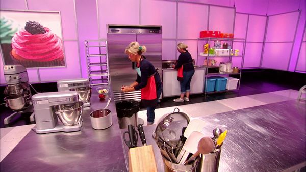 Cupcake Wars - Annie The Musical
