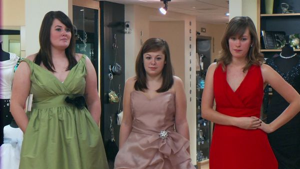 Say Yes to the Dress: Bridesmaids - Catfight on the Catwalk