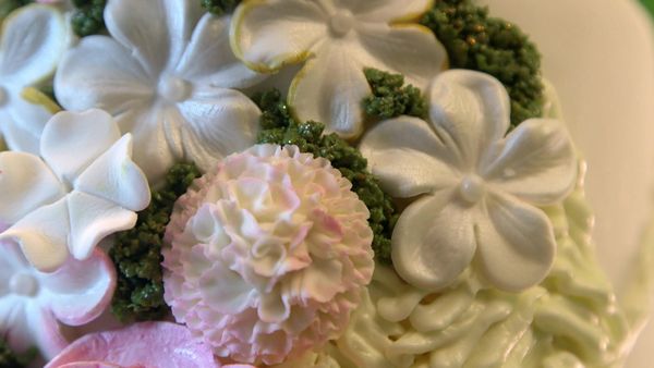 Cake Hunters - A Glamping Wedding