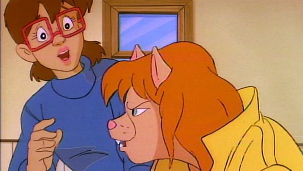 Teenage Mutant Ninja Turtles (1987) - The Catwoman from Channel 6