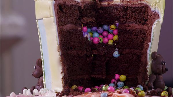Cake Hunters - Double Trouble