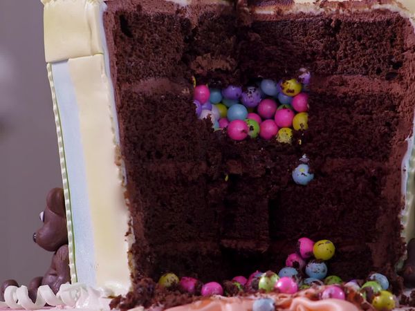 Cake Hunters - Double Trouble