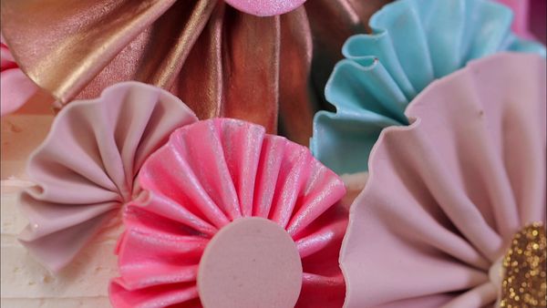 Cake Hunters - Bling It On