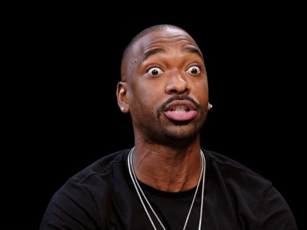 Hot Ones - Jay Pharoah Channels Keanu Reeves While Eating Spicy Wings