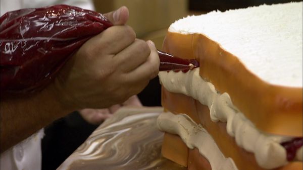 Cake Boss - Sandals, Sandwiches, and Shelves
