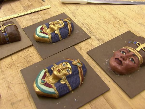 Cake Boss - Hieroglyphics, Hearse, and Happy Parents