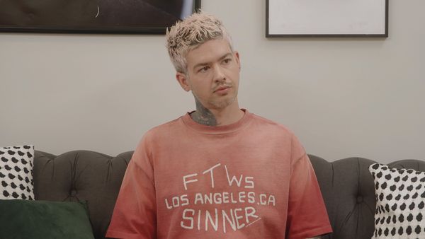 Help! I'm in a Secret Relationship! - Joe & Phi