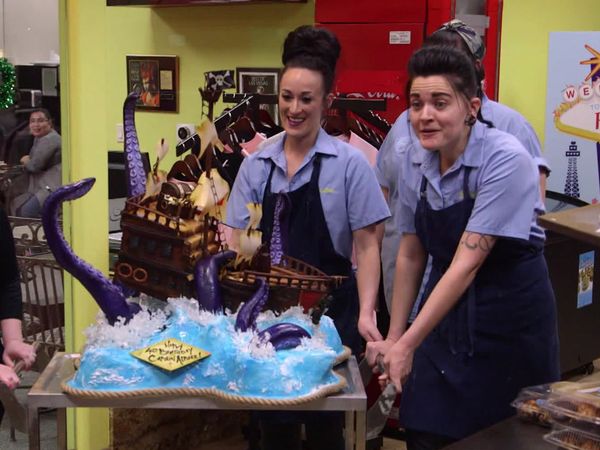 Crazy Cakes - Massive Mega Cakes