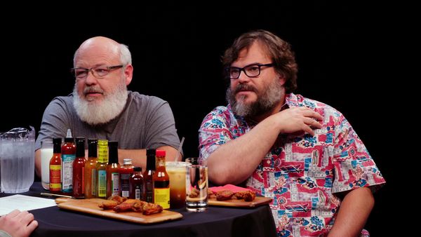 Hot Ones - Tenacious D Gets Rocked By Spicy Wings