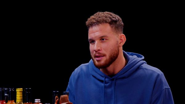 Hot Ones - Blake Griffin Gets Full-Court Pressed By Spicy Wings