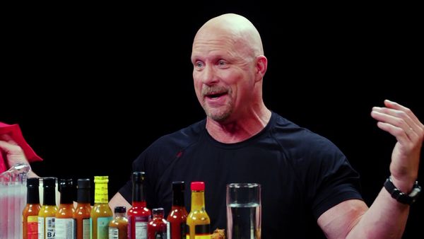 Hot Ones - Stone Cold Steve Austin Puts the Stunner on Spicy Wings