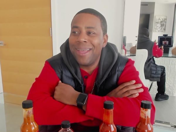 Hot Ones - Kenan Thompson Becomes a Card-Carrying Spiceman While Eating Spicy Wings