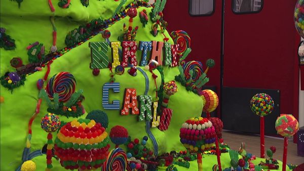 Cake Boss - Fitting In, Fed Up and a First Birthday