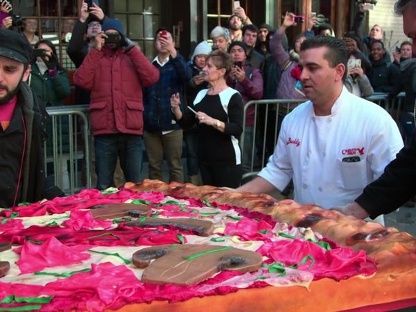 Cake Boss - Pizza, Petals and Pandemonium