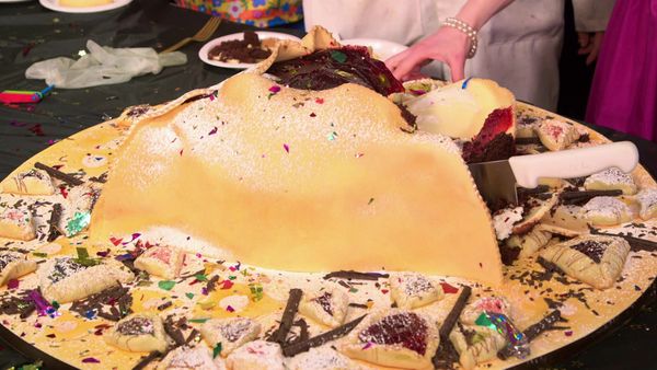 Cake Boss - Hats, Hamantaschen and Head Baker