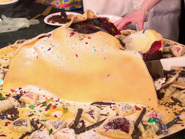 Cake Boss - Hats, Hamantaschen and Head Baker