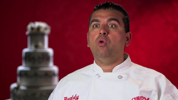 Cake Boss - Crabs, Communion and a Comeback Pastry