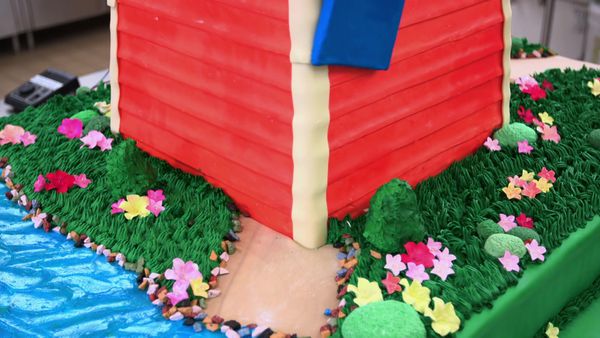 Cake Boss - Windmill, Wedding Cake Twist, Winding Down