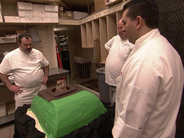 Cake Boss - Staten Island Chuck, Strange Oddities and Sal