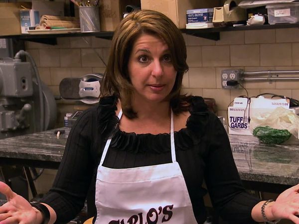 Cake Boss - Pucks, Pastries and Pushy Grace