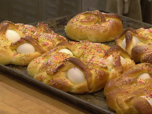 Cake Boss - Bunny, Birthday, and Burnt Food