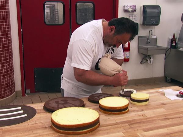 Cake Boss - Carlo's Cowboys