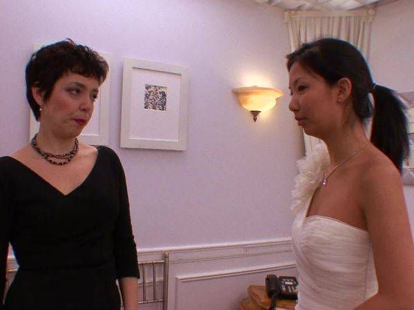 Say Yes to the Dress - Hot Dresses, Cold Feet
