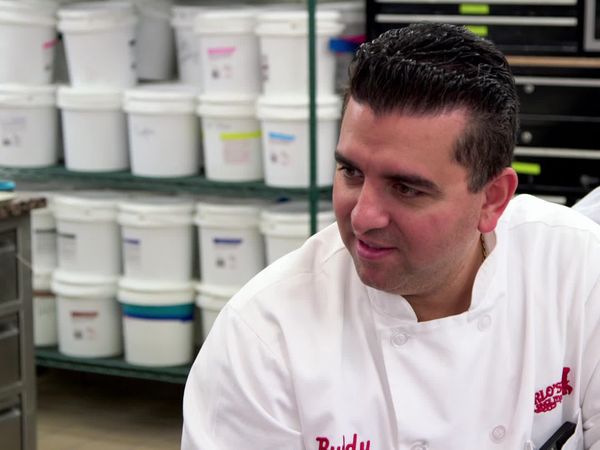 Cake Boss - Steins, Stethoscopes And Studs