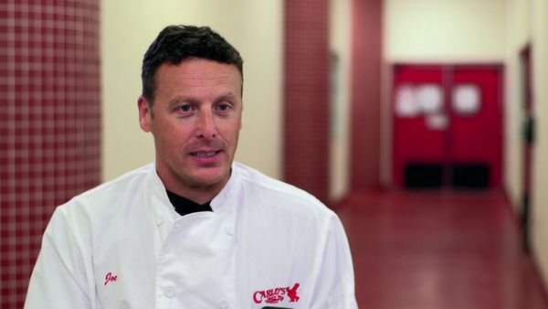 Cake Boss - Red, White and Chew