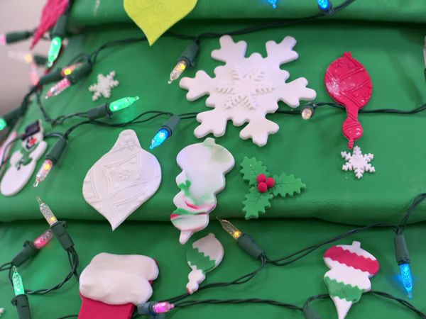 Cake Boss - Seasons Greetings And Saintly Surprises