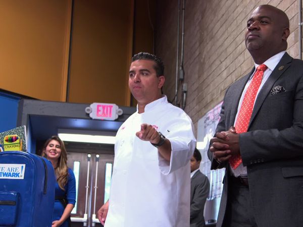 Cake Boss - Color Run and Back to School Fun