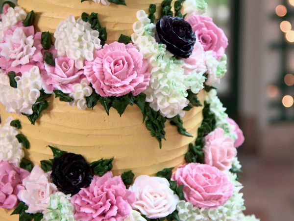 Cake Boss - Wedding Bells and Flower Power