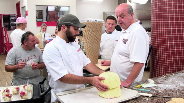 Cake Boss - Viking Ships and Ice Cream Cones