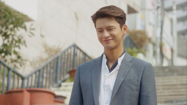 Shopping King Louie - Louis is... alive!