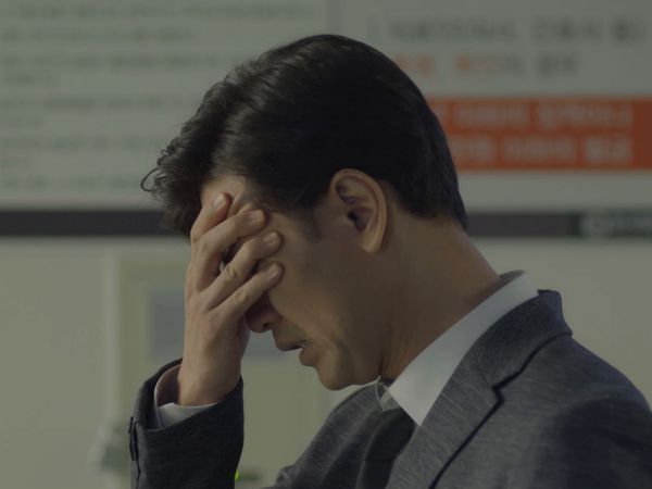 A Pledge to God - Hyunwoo is sick